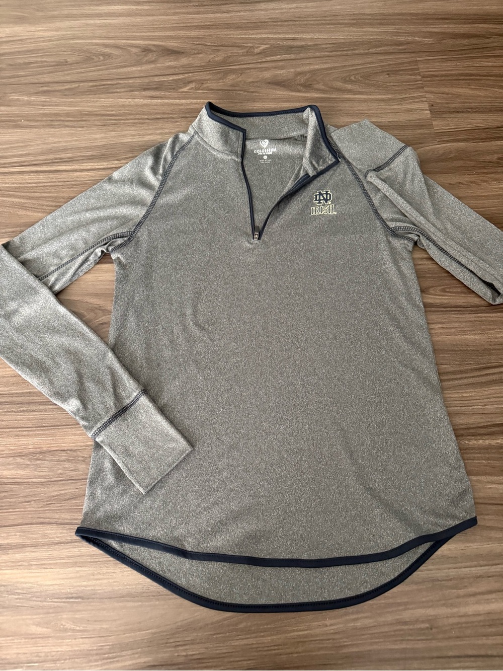 Colosseum Women's Medium Notre Dame Heather Charcoal 1/4 Zip Pullover